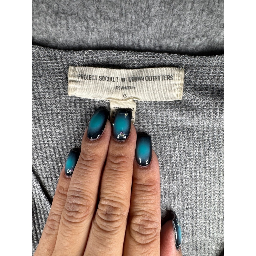 Urban Outfitters XS Gray Knitted Crop Top - Picture 2 of 6